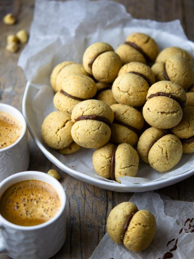 Baci Di Dama (Italian Chocolate Hazelnut Cookies) Recipe